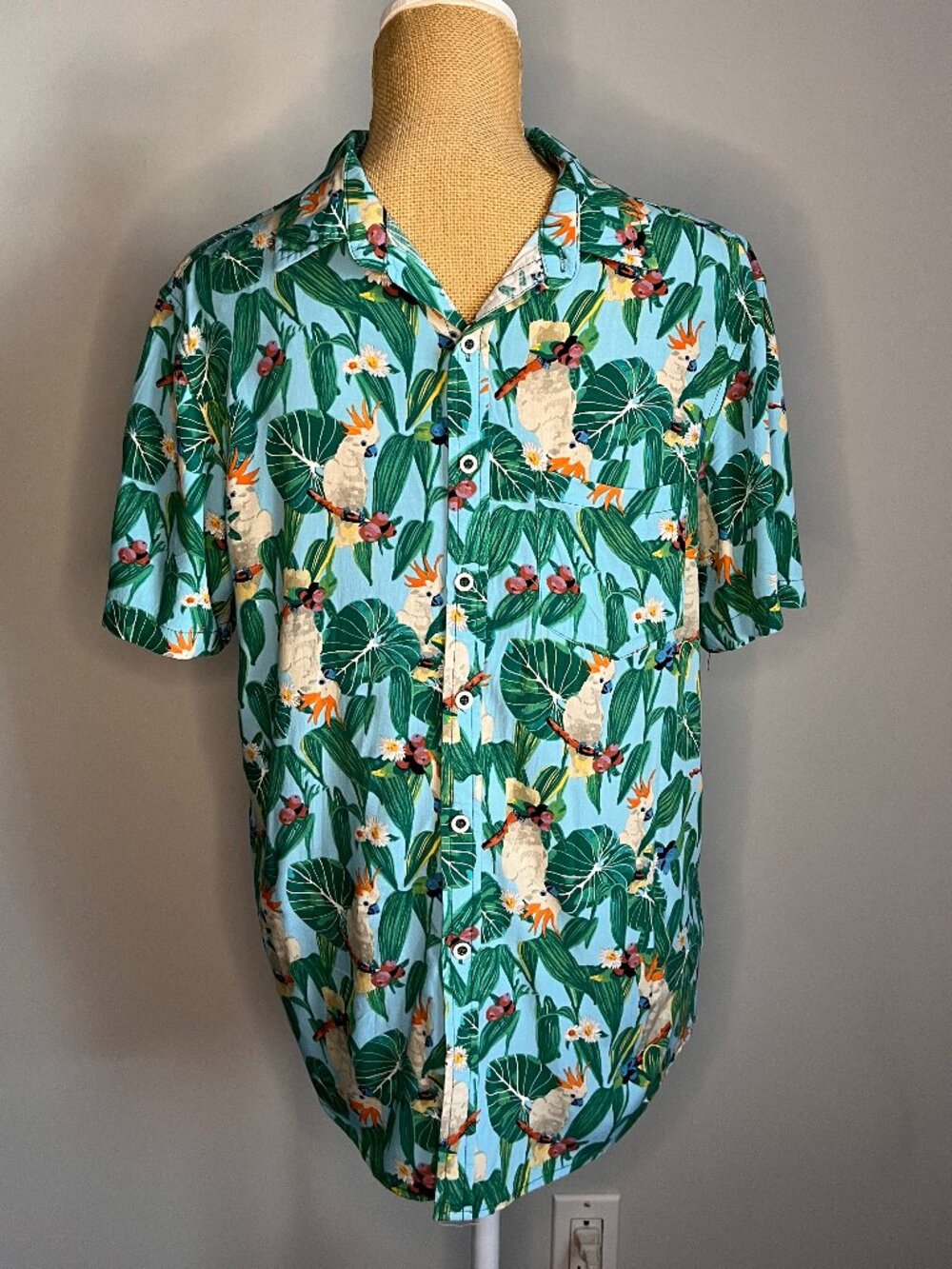 COVE 2 Piece Matching Set Mens Small Tropical Cockatoo Parrot Camp Shirt Swim Tr